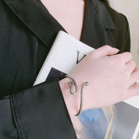 Bracelet serpent en argent polyvalent